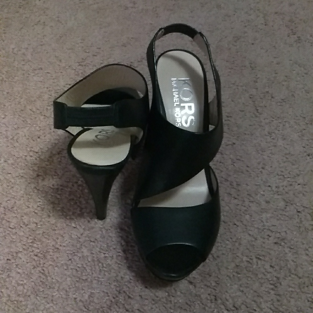 Michael Kors 4in Strappy  Sandal